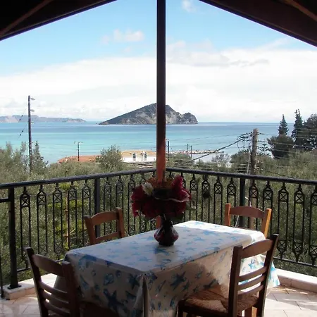 Apartment Dakis Keri